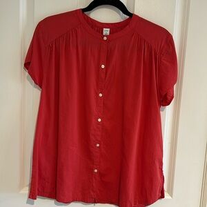 Old Navy short sleeve button up shirt